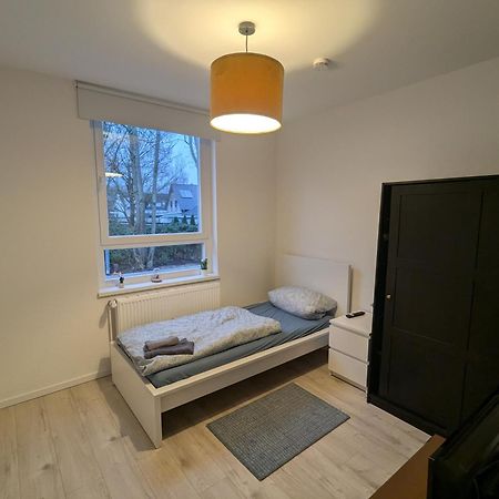 Moderne Wohnung Im Erdgeschoss Mit Terrasse I Ruhige Umgebung Бремергафен Екстер'єр фото