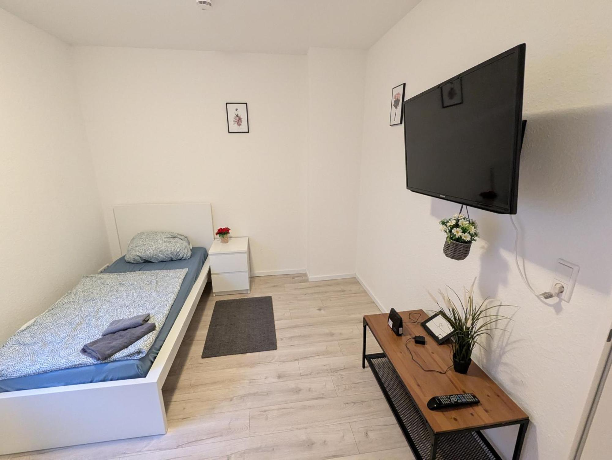 Moderne Wohnung Im Erdgeschoss Mit Terrasse I Ruhige Umgebung Бремергафен Екстер'єр фото